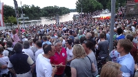 Main in Flammen in Seligenstadt (2)
